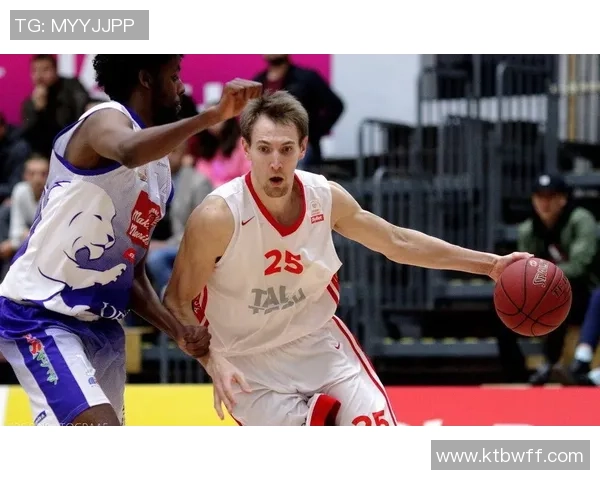 马布里与科比的传奇对决:50分之夜的篮球盛宴与历史回顾